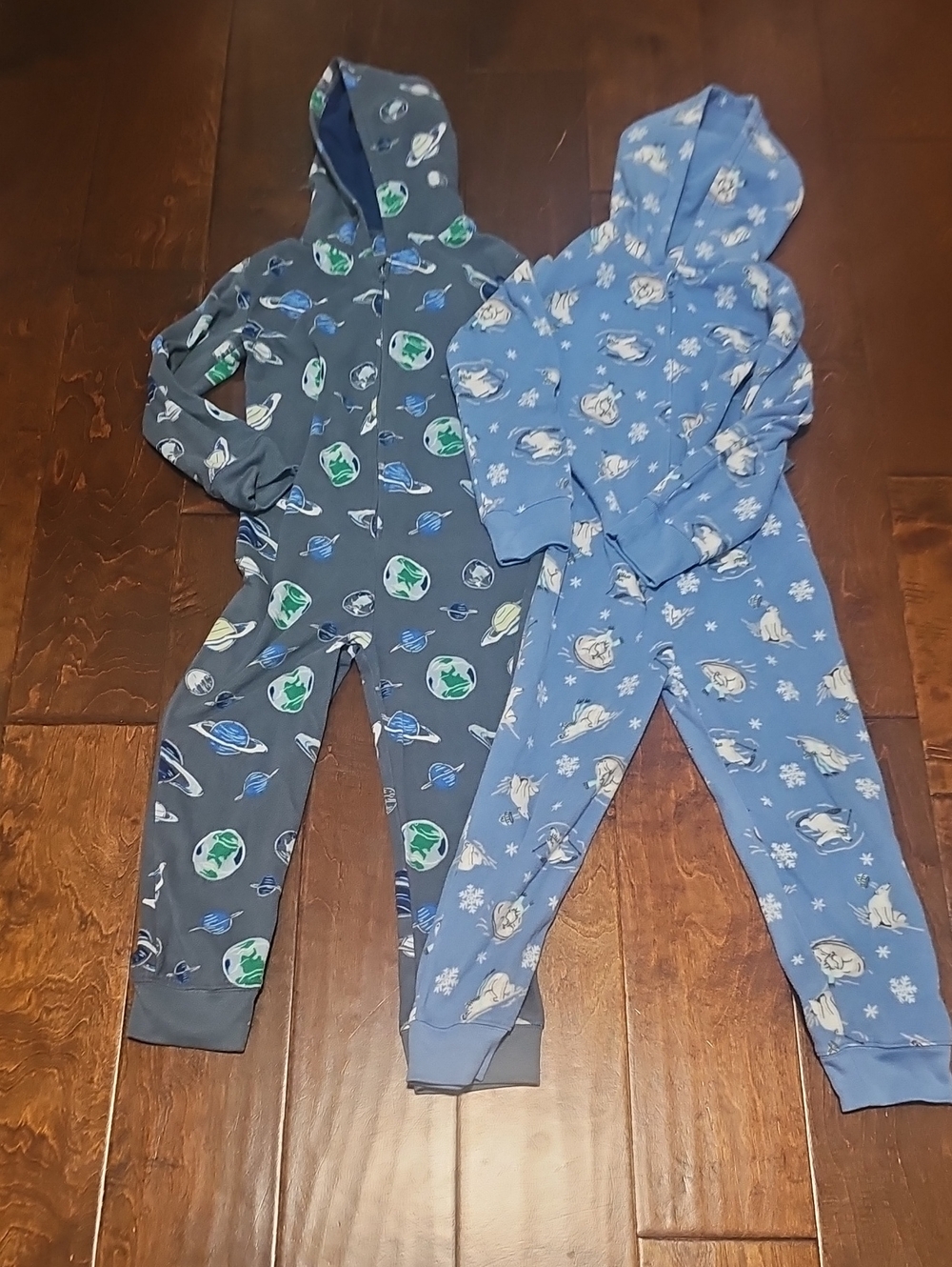 Old Navy Kids' Hooded Space & Planet Hoodie Pajamas - Dark Gray and Light Blue
